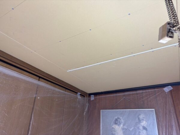 尼崎市雨漏り工事